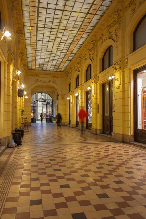 Octagon Main Square Apartment Zagreb Bagian luar foto